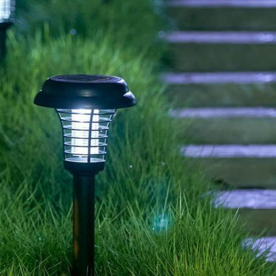 Lâmpada Led Eliminadora de Mosquitos com Painel Solar